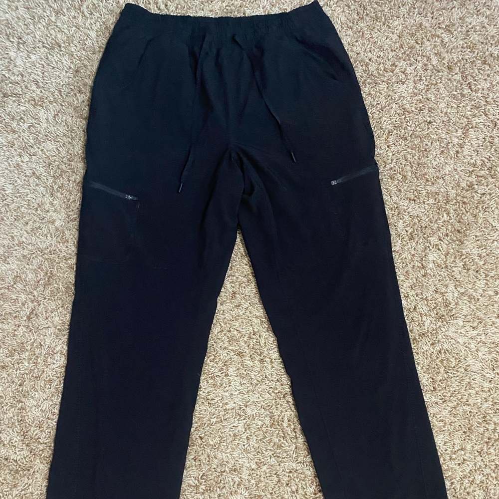 Women’s 8 black Eddie Bauer fleeced lined pants